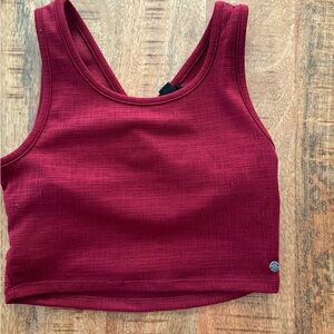 Roxy, cropped criss cross back with open slit tank top. Size M